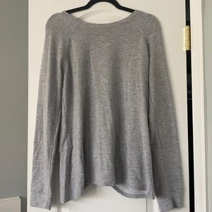 Casual Grey Top with a Twist Back